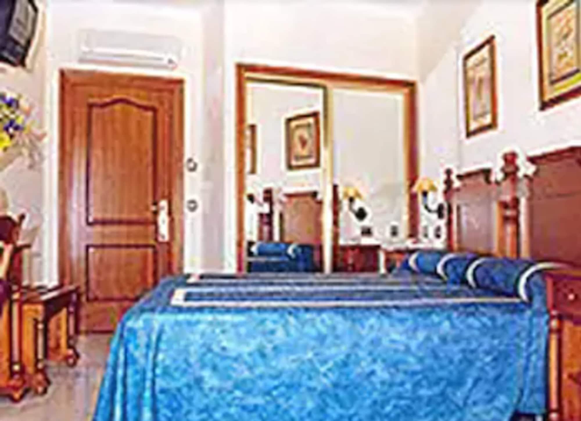 Hotel Bajamar Centro ネルハ エクステリア 写真