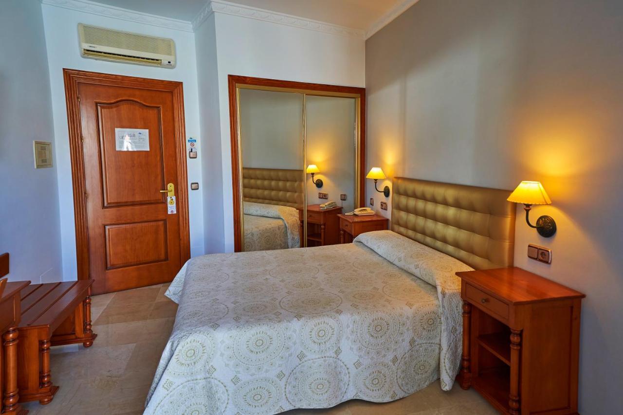 Hotel Bajamar Centro ネルハ エクステリア 写真