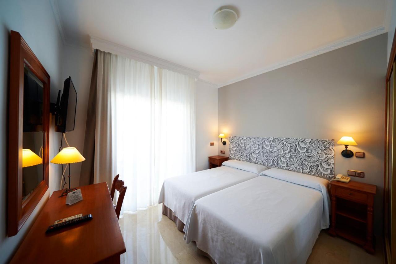 Hotel Bajamar Centro ネルハ エクステリア 写真