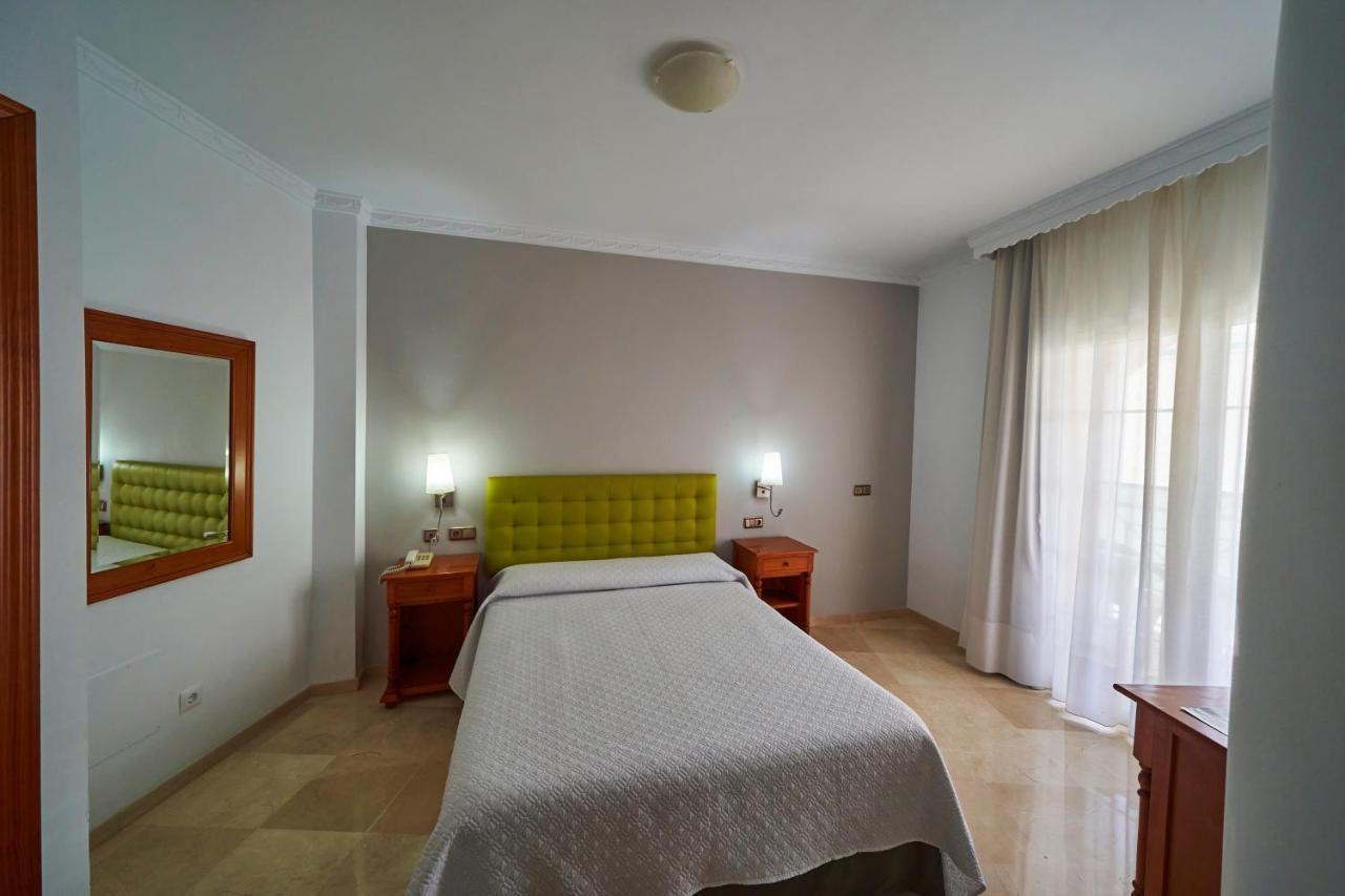 Hotel Bajamar Centro ネルハ エクステリア 写真